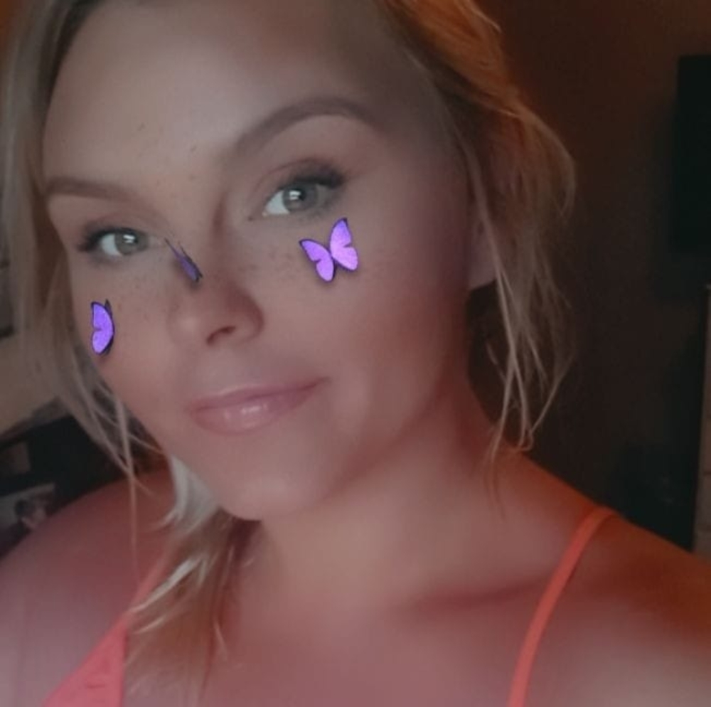 Meet your Posher, Brittney